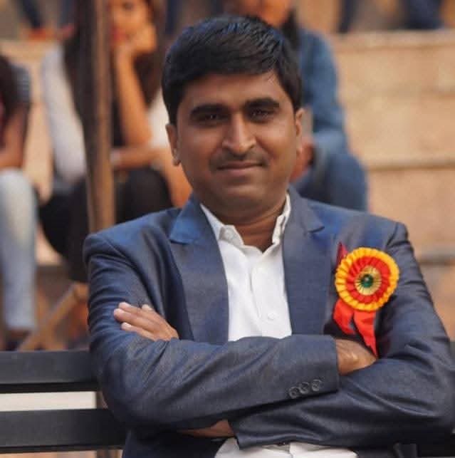 Dr. Nitin Kakde
